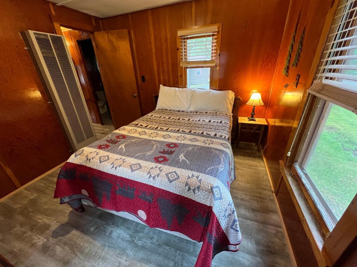 Adirondack Lake Cabins Indian Lake Exterior photo