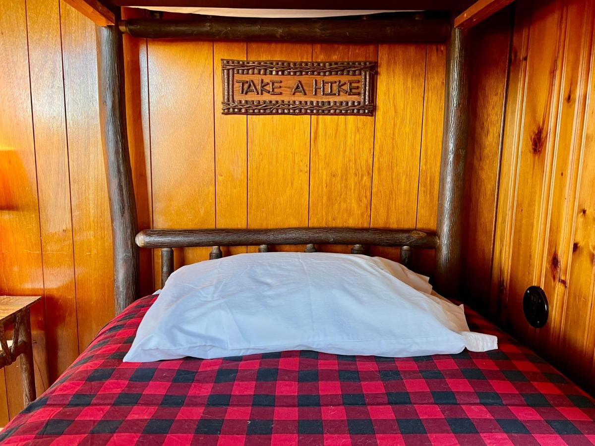Adirondack Lake Cabins Indian Lake Exterior photo