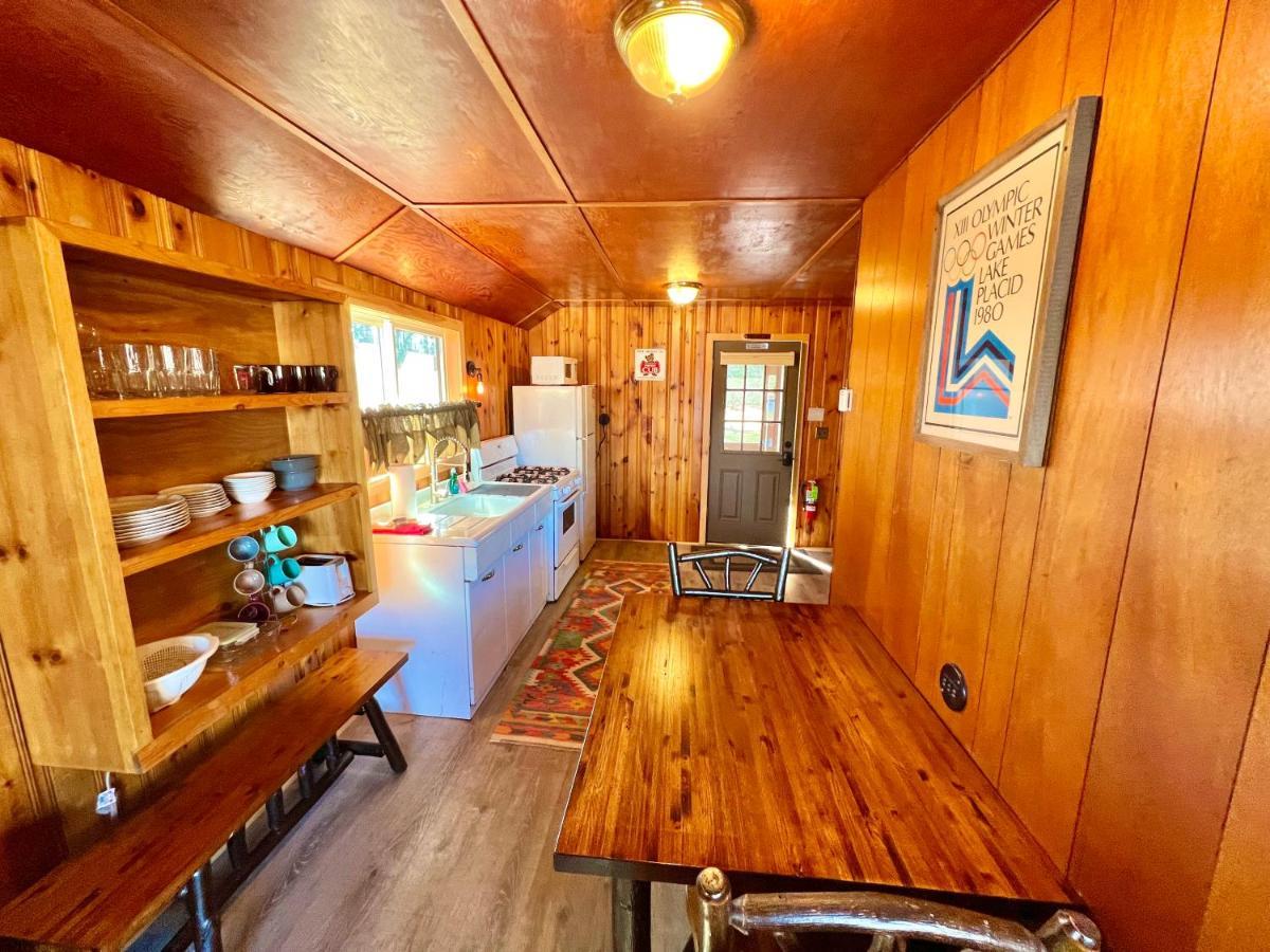 Adirondack Lake Cabins Indian Lake Exterior photo