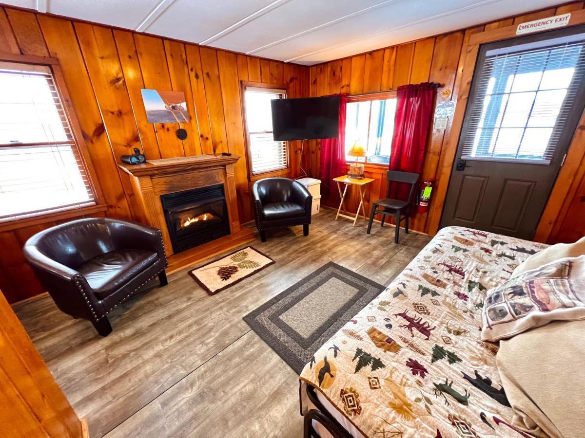Adirondack Lake Cabins Indian Lake Exterior photo