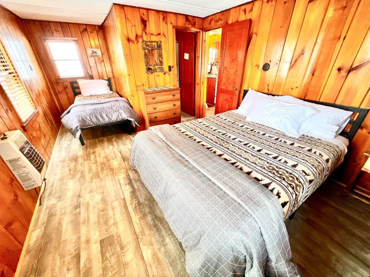 Adirondack Lake Cabins Indian Lake Exterior photo