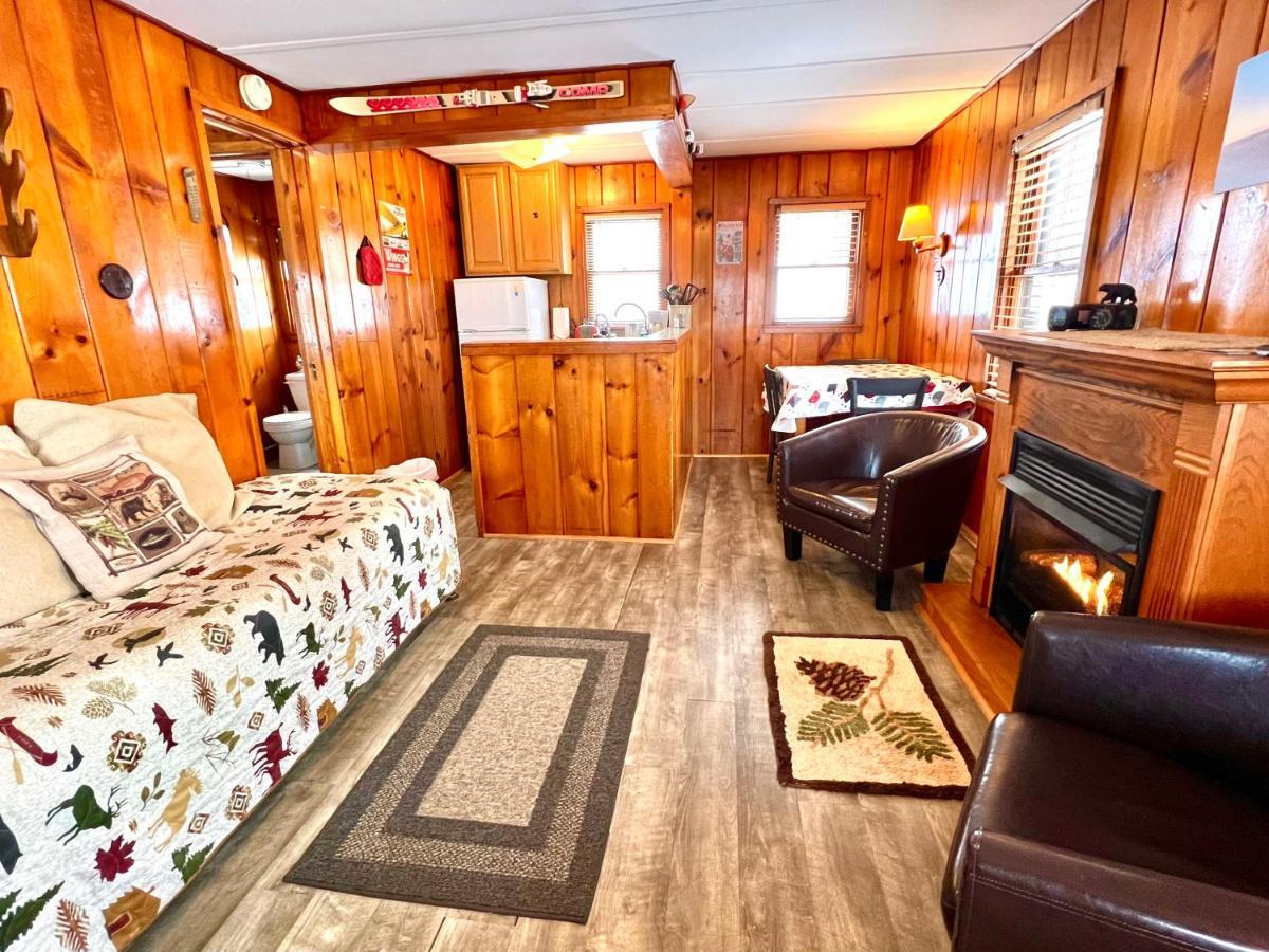 Adirondack Lake Cabins Indian Lake Exterior photo